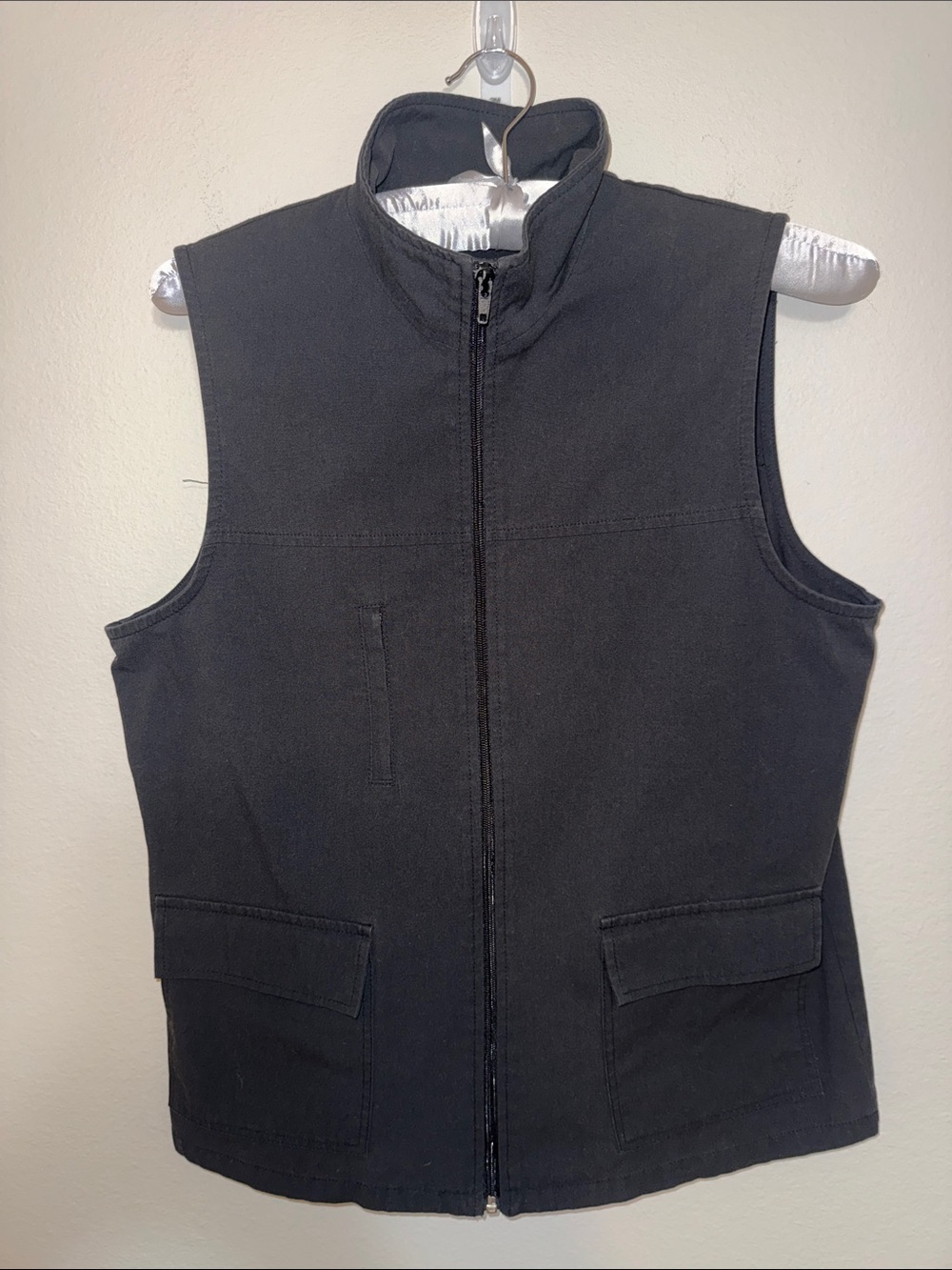 Lana Lee Women's Black Zip-Front Utility Vest - medium. EE